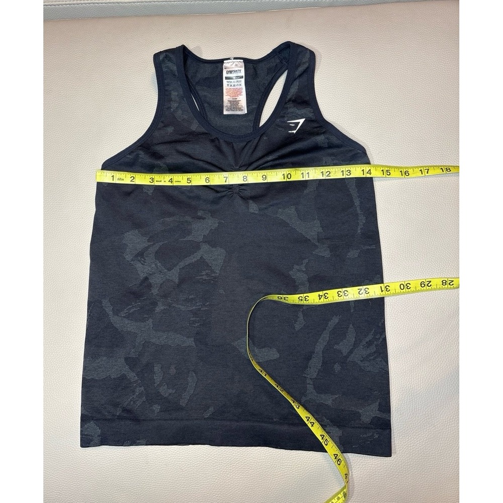 Women's Gymshark MEDIUM black Camo Athletic Tank Top. EUC.